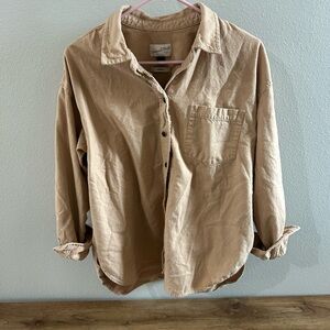 Universal Thread Button-Down Shirt in Light Tan